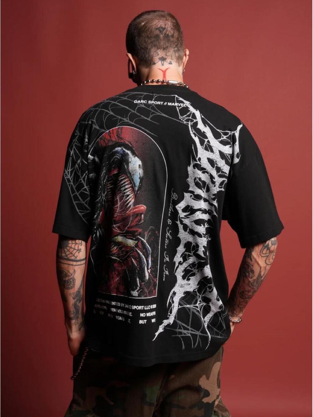 Darc Sport x Who We Become x VENOM CORE. SIZE L